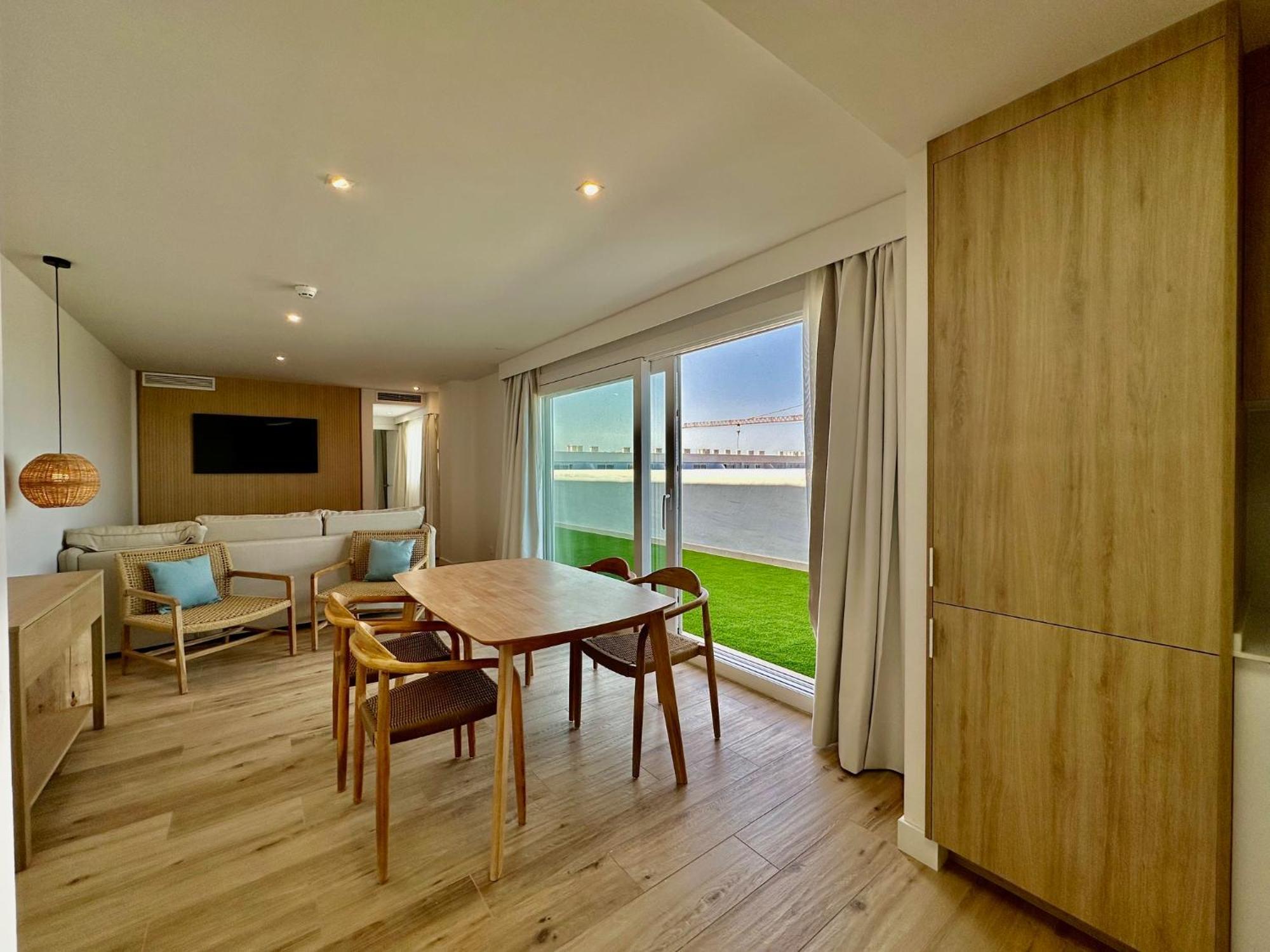 Punta Candor Suites Rota Εξωτερικό φωτογραφία